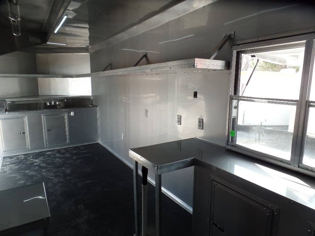 8.5′ x 30′ Food Catering Event Emerald Green Concession Trailer — photo 4