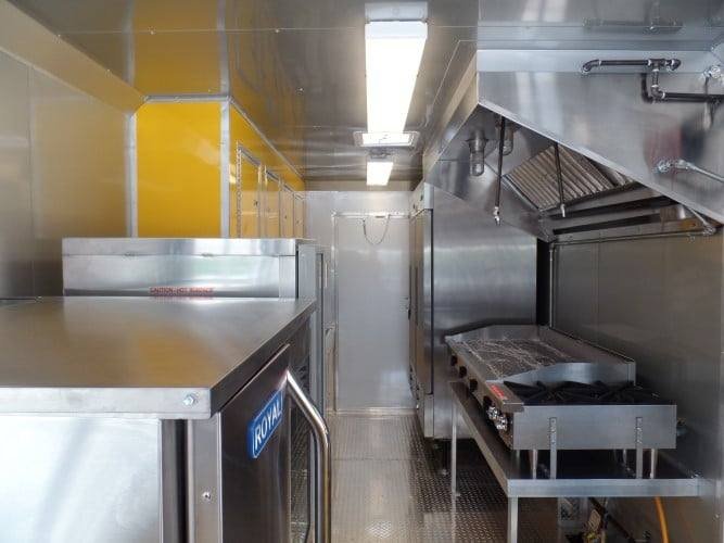 8.5′ x 30′ Concession Food Trailer Lime Green — photo 2
