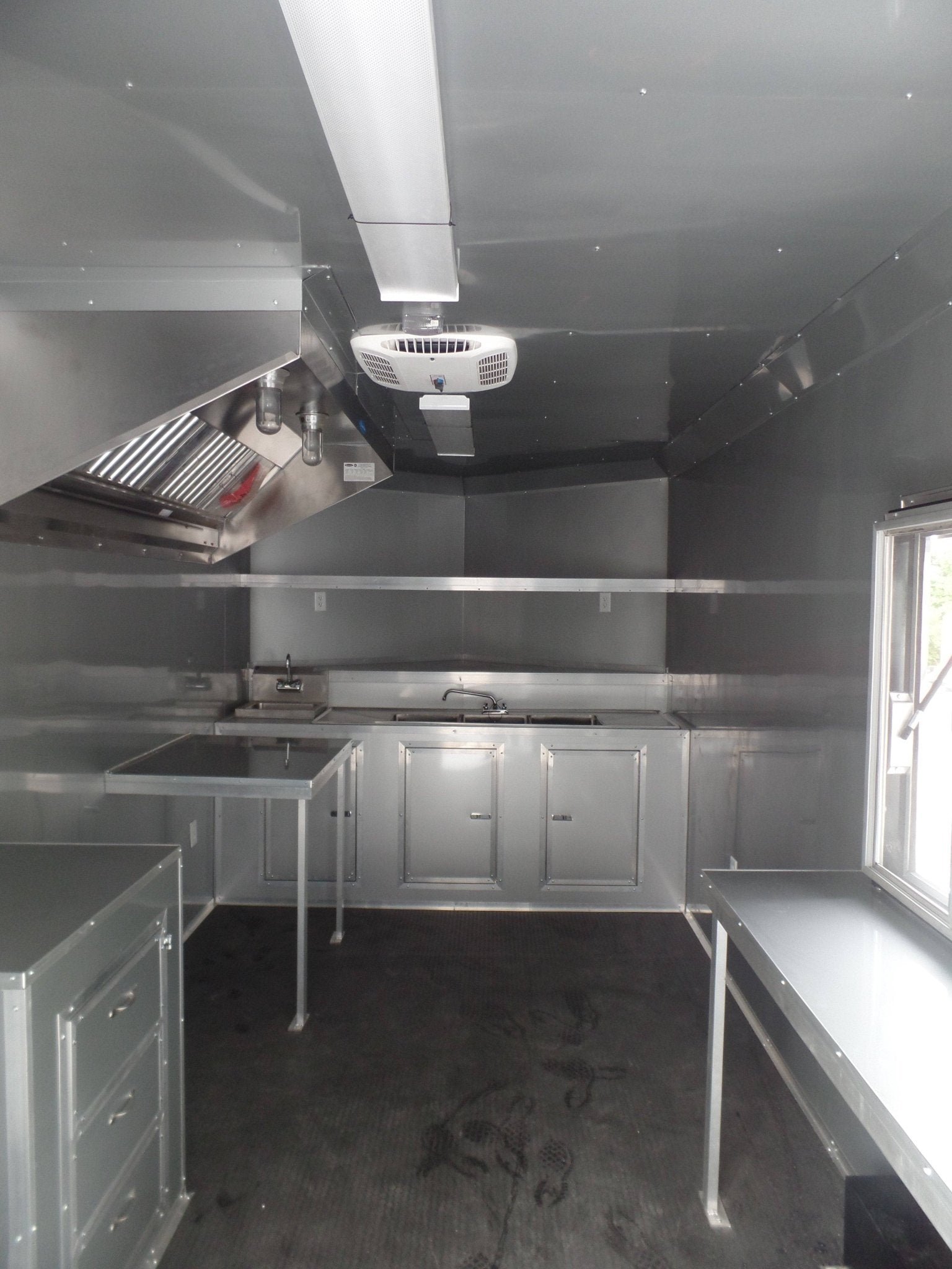 8.5′ x 22′ Concession Trailer Silver BBQ Event Catering — photo 15