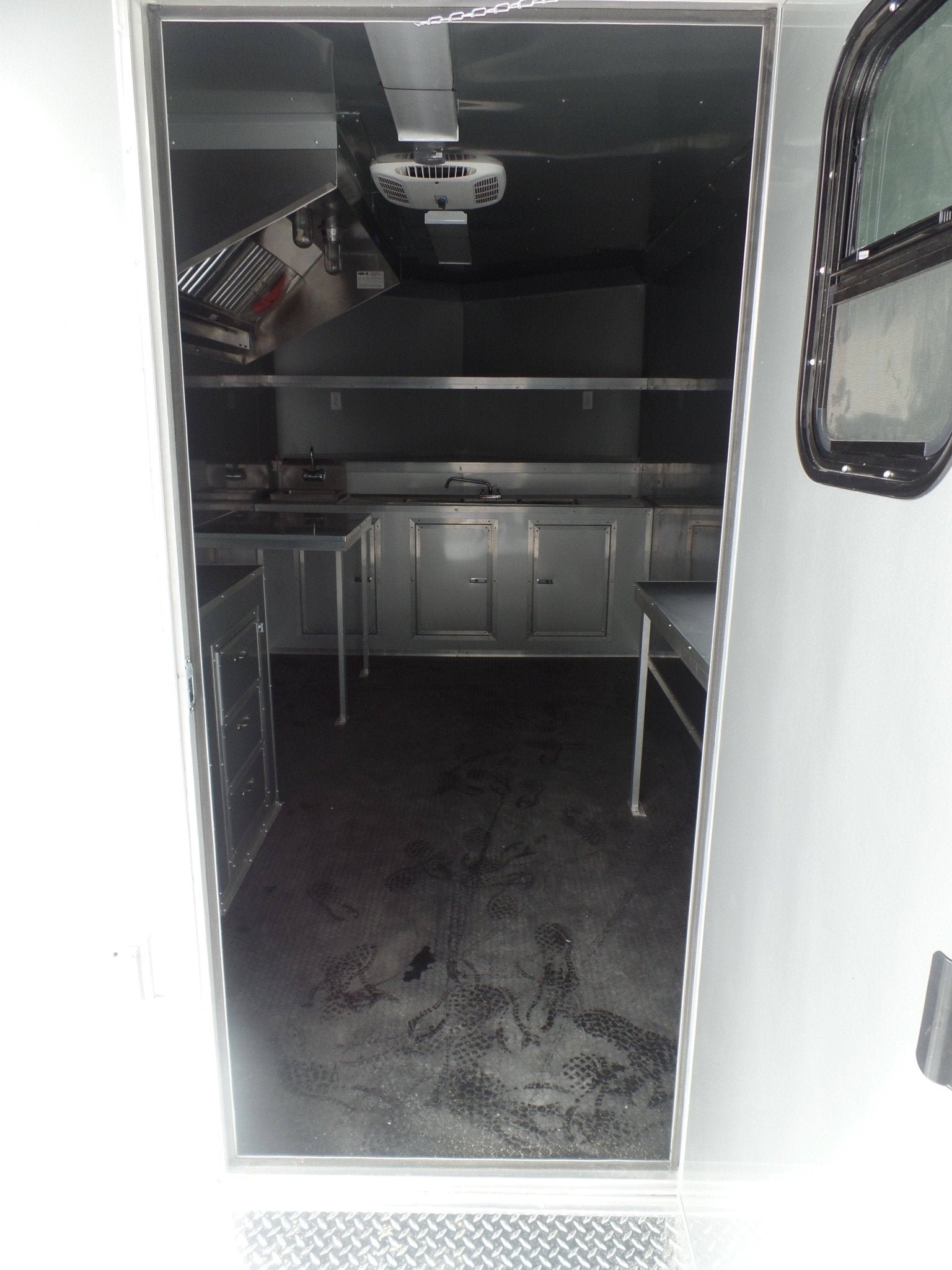 8.5′ x 22′ Concession Trailer Silver BBQ Event Catering — photo 10