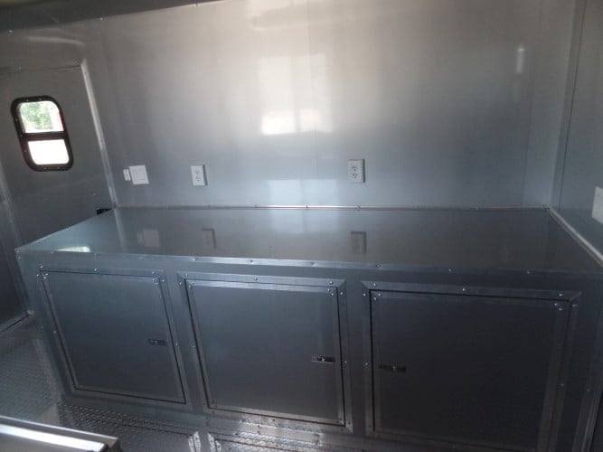 8.5′ x 24′ Concession Trailer White BBQ Event Catering — photo 13