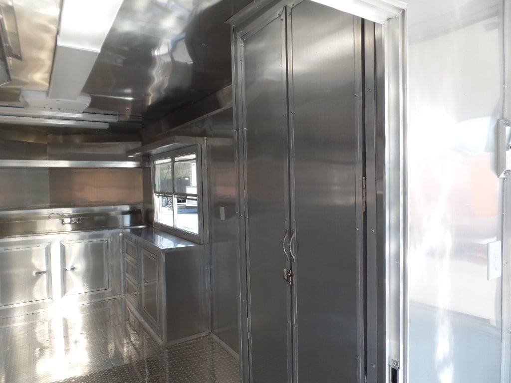 8.5′ x 24′ Concession Food Vending Trailer — photo 12