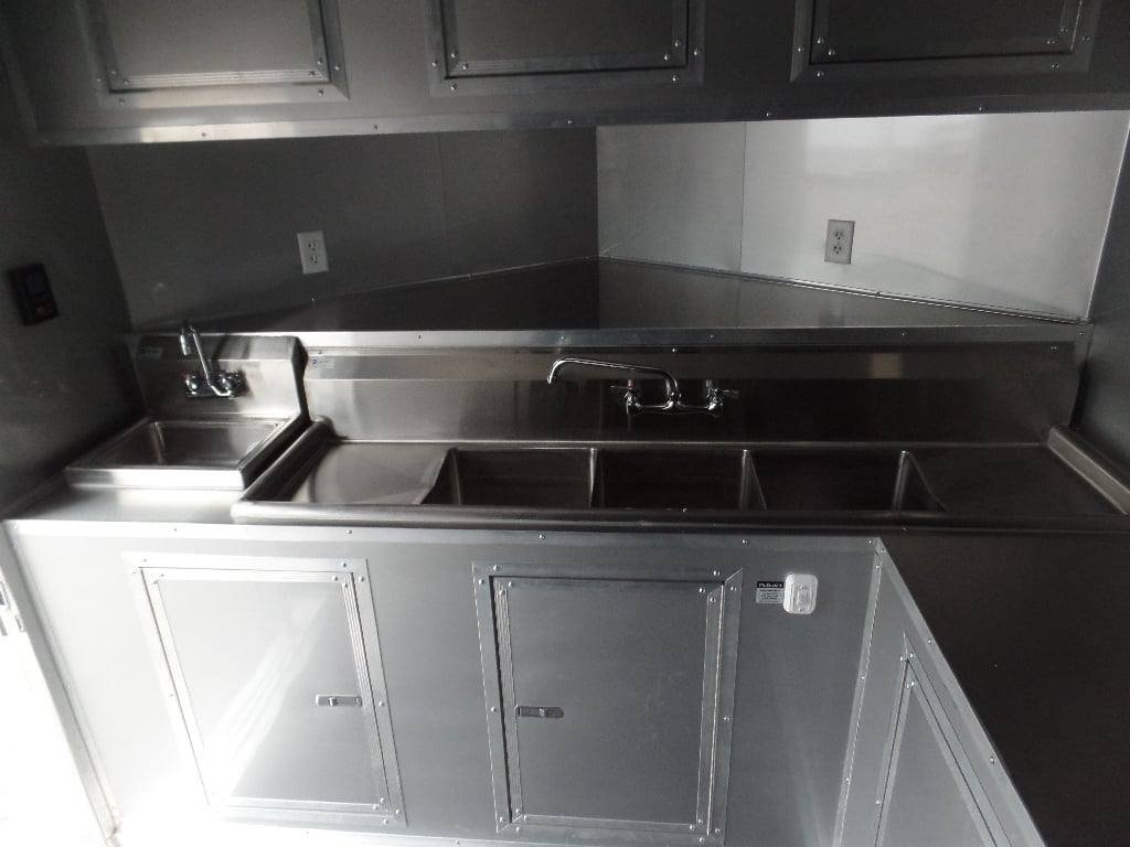 8.5′ x 30′ Concession Food Dove Grey Food Event Catering Trailer — photo 15
