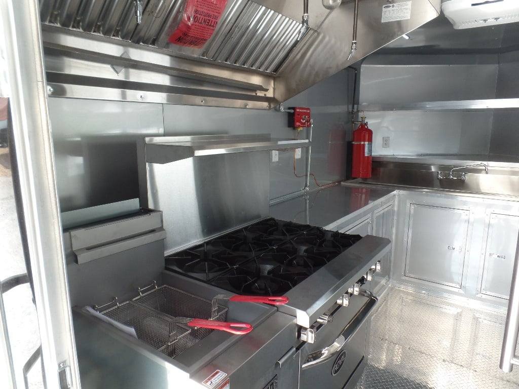 8.5′ x 20′ Concession Food Catering Vending Trailer — photo 11