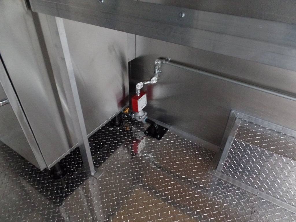 8.5′ x 18′ White Concession Food Trailer With Appliances — photo 3