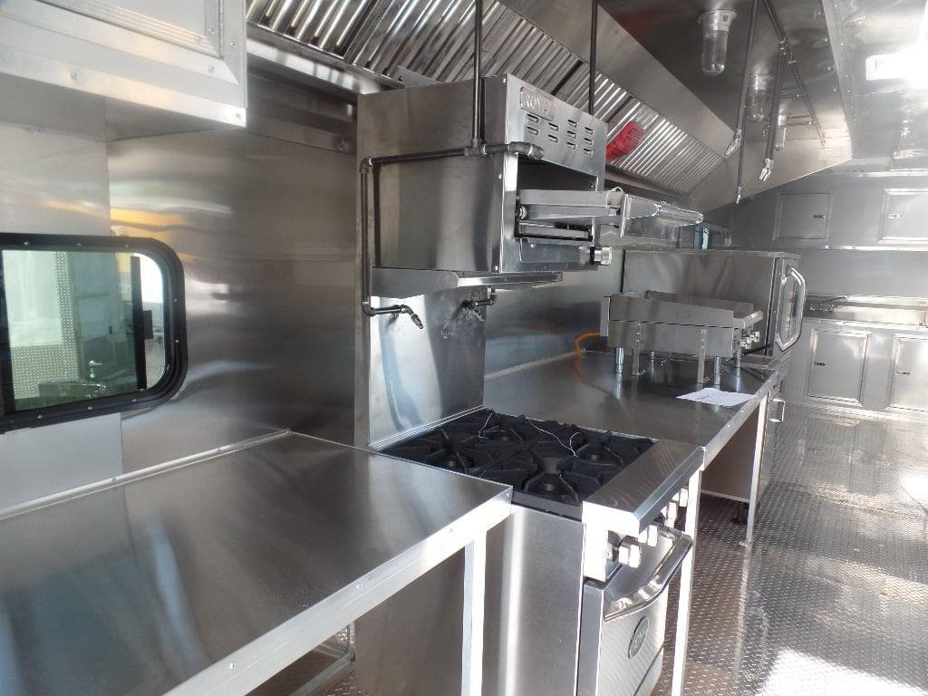 8.5′ x 40′ White Goose Neck Event Concession Food Trailer With Appliances — photo 15