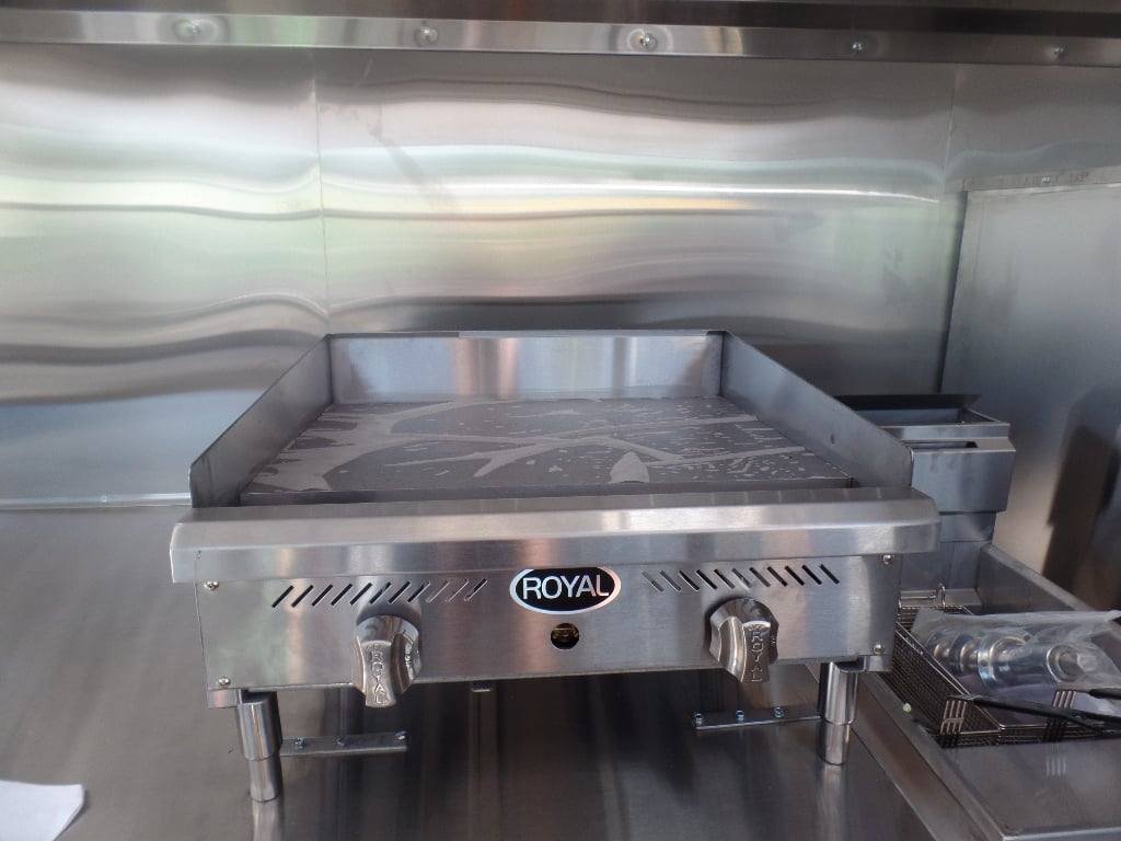 8.5′ x 40′ White Goose Neck Event Concession Food Trailer With Appliances — photo 14