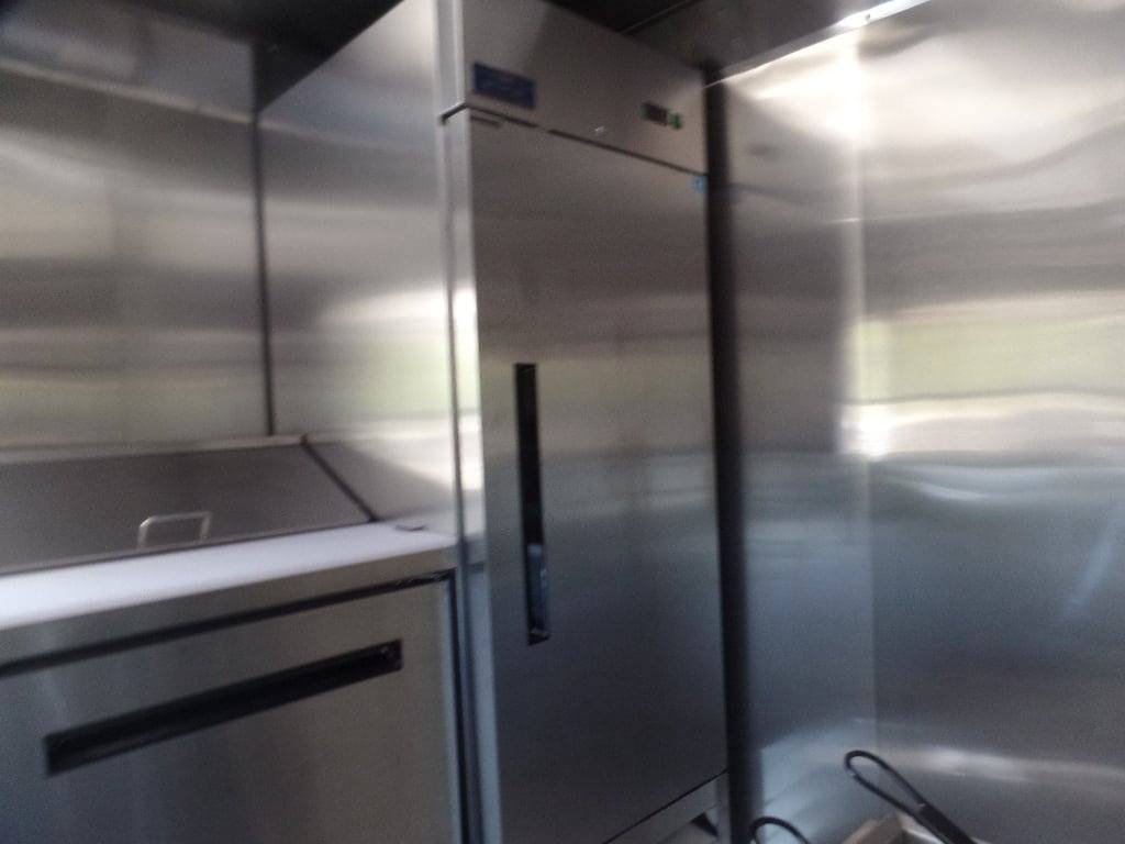 8.5′ x 16′ Black Event Concession Food Trailer With Appliances — photo 4