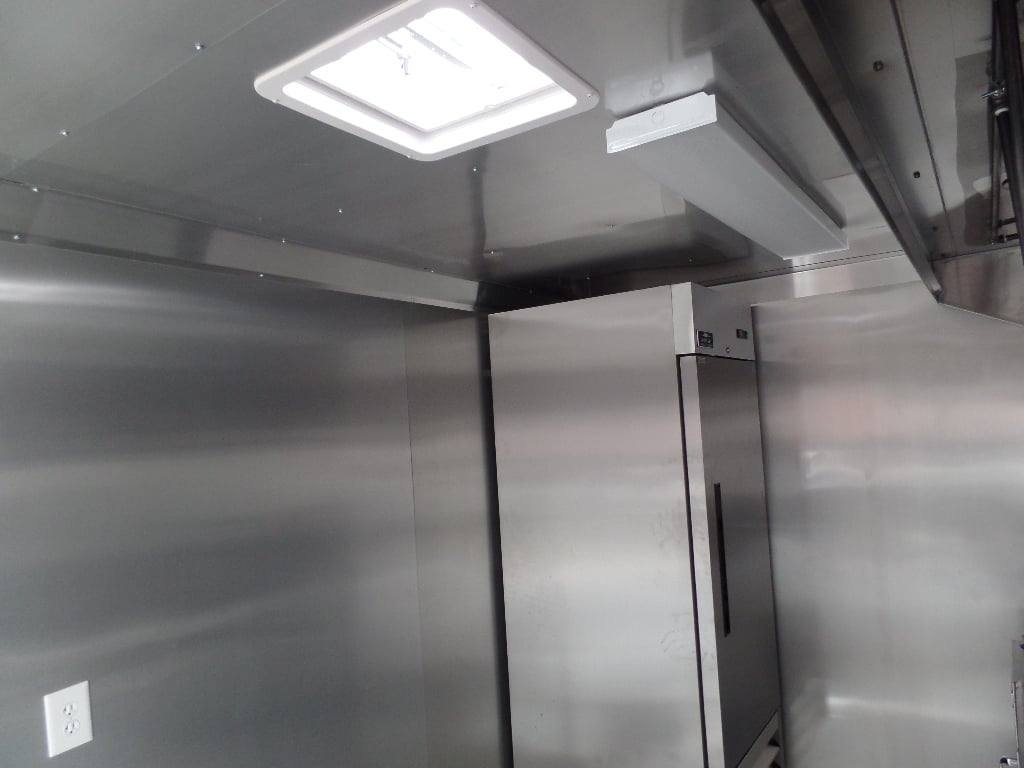 8.5′ x 20′ Concession Food Trailer Red Event Catering — photo 7