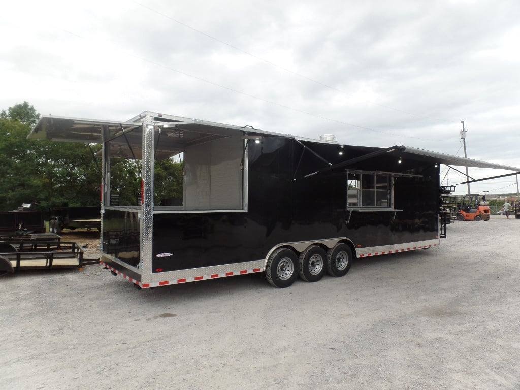 8.5′ x 30′ Black Pizza Concession Food Trailer