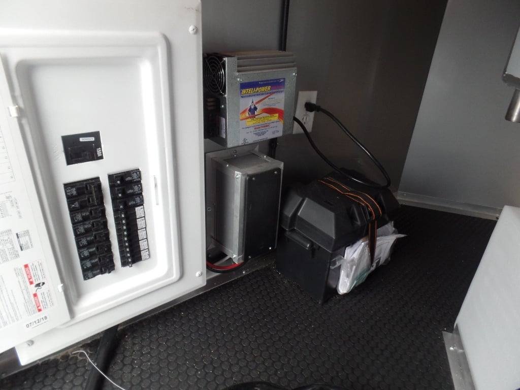 8.5′ x 30′ Black Pizza Concession Food Trailer — photo 4