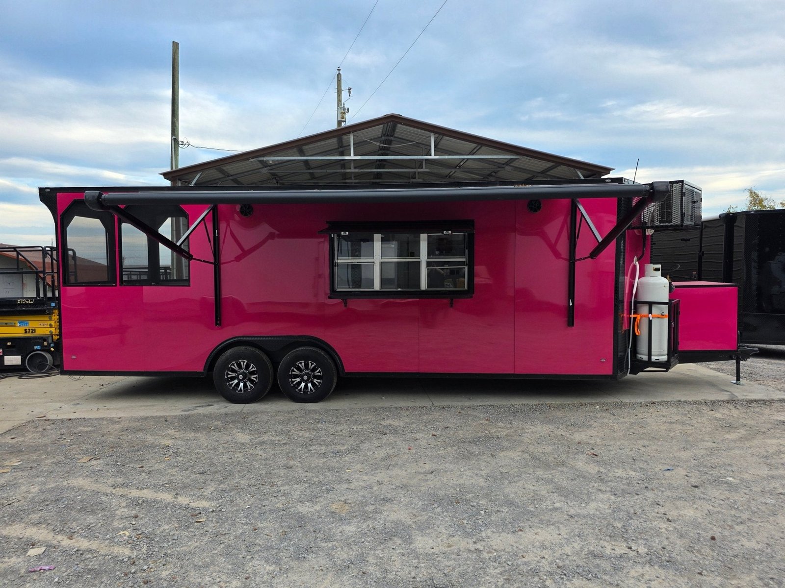 8.5′ x 24′ Pink w/ Blackout Custom Concession Trailer Food Event — photo 2
